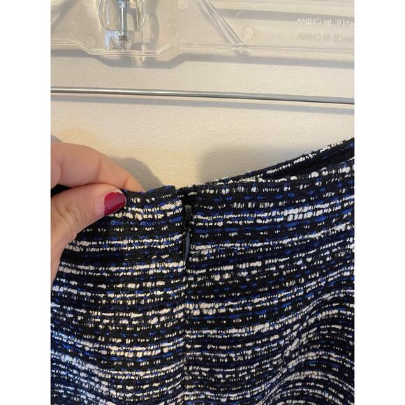 J. Crew Tweed Knee Length Pencil Skirt Blue Black Size 4 - Picture 3 of 7